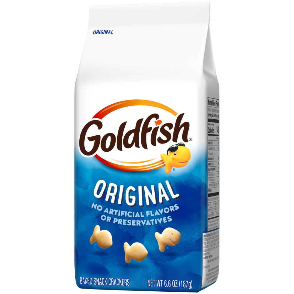 Goldfish Snack Crackers, Original, BakedFrontRightElevated