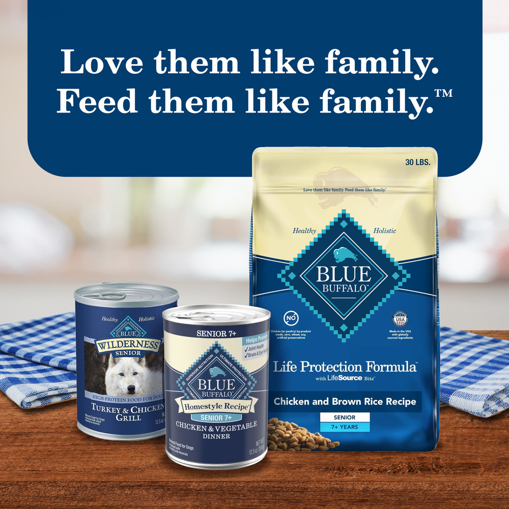 Blue Buffalo BLUE Homestyle Recipe Natural Senior Wet Dog Food Chicken 12.5 oz Can