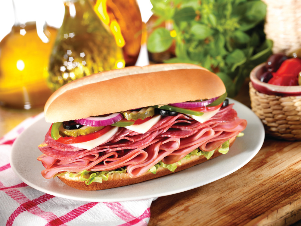 Gallo Deli Thin Sliced All Natural* Uncured Salami Lunch Meat, 6 oz ...